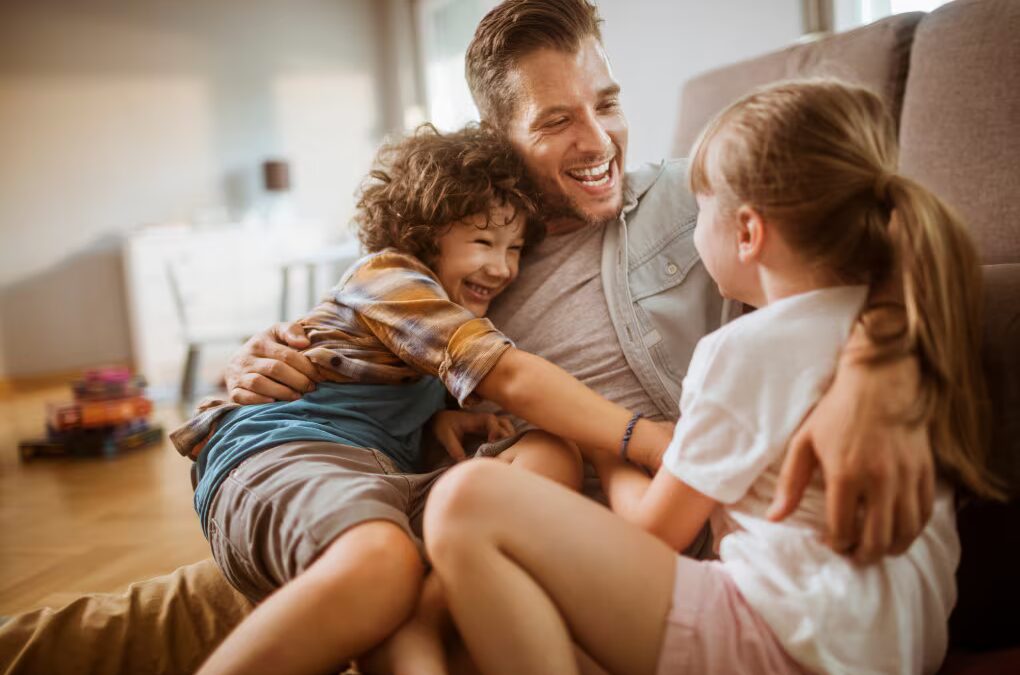Salute e benessere: L’affetto dei genitori influisce sulla visione del mondo dei figli
