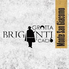 Grotta Briganti e Cacio, Monte San Giacomo