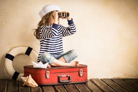 Bimbi in vacanza, i farmaci da portare in valigia