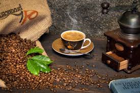 Bere caffè allunga la vita? Sì, ma solo se è senza zucchero