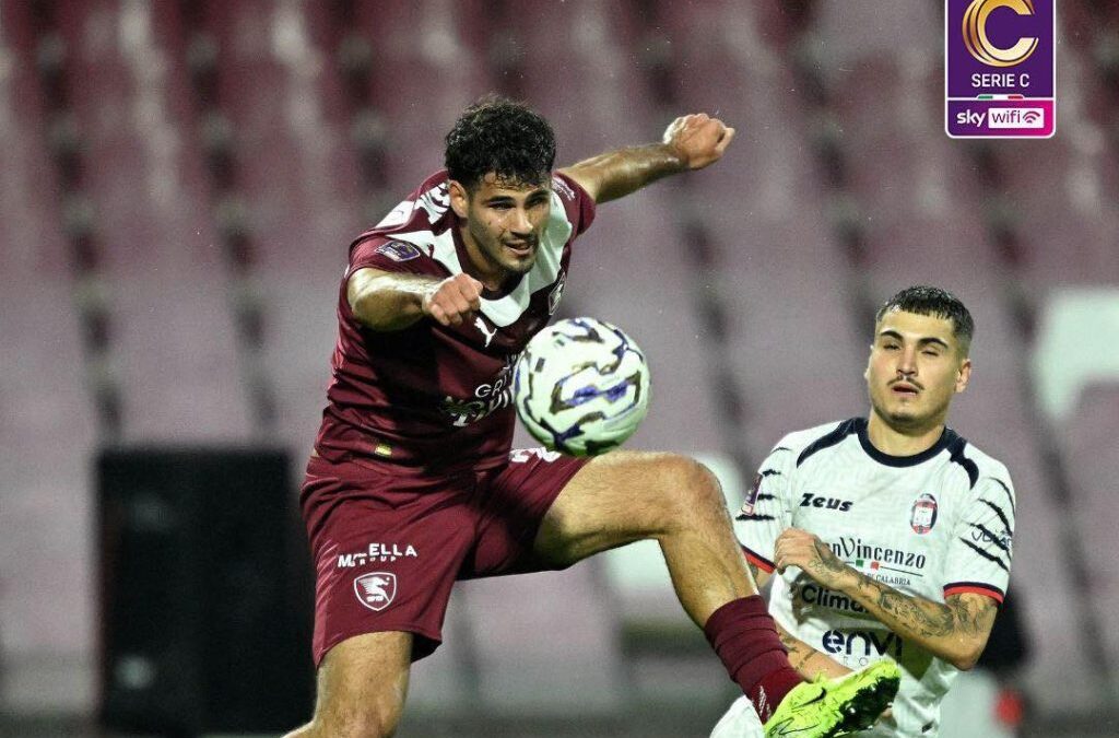 Salernitana-Crotone, i granata non sfondano: finisce 0-0