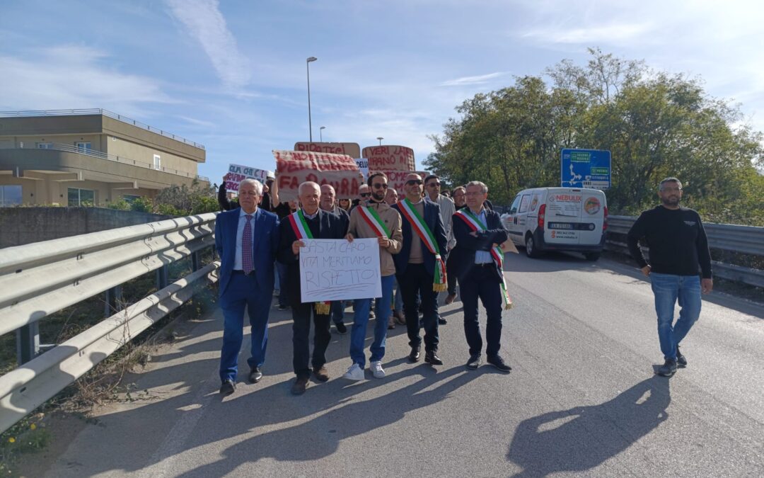 “ANNUNCIAMO LA NASCITA DI UN COMITATO CIVICO CONTRO IL CARO VITA”